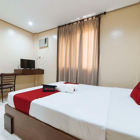 Hotel RedDoorz near Olongapo Bus Terminal Exterior foto