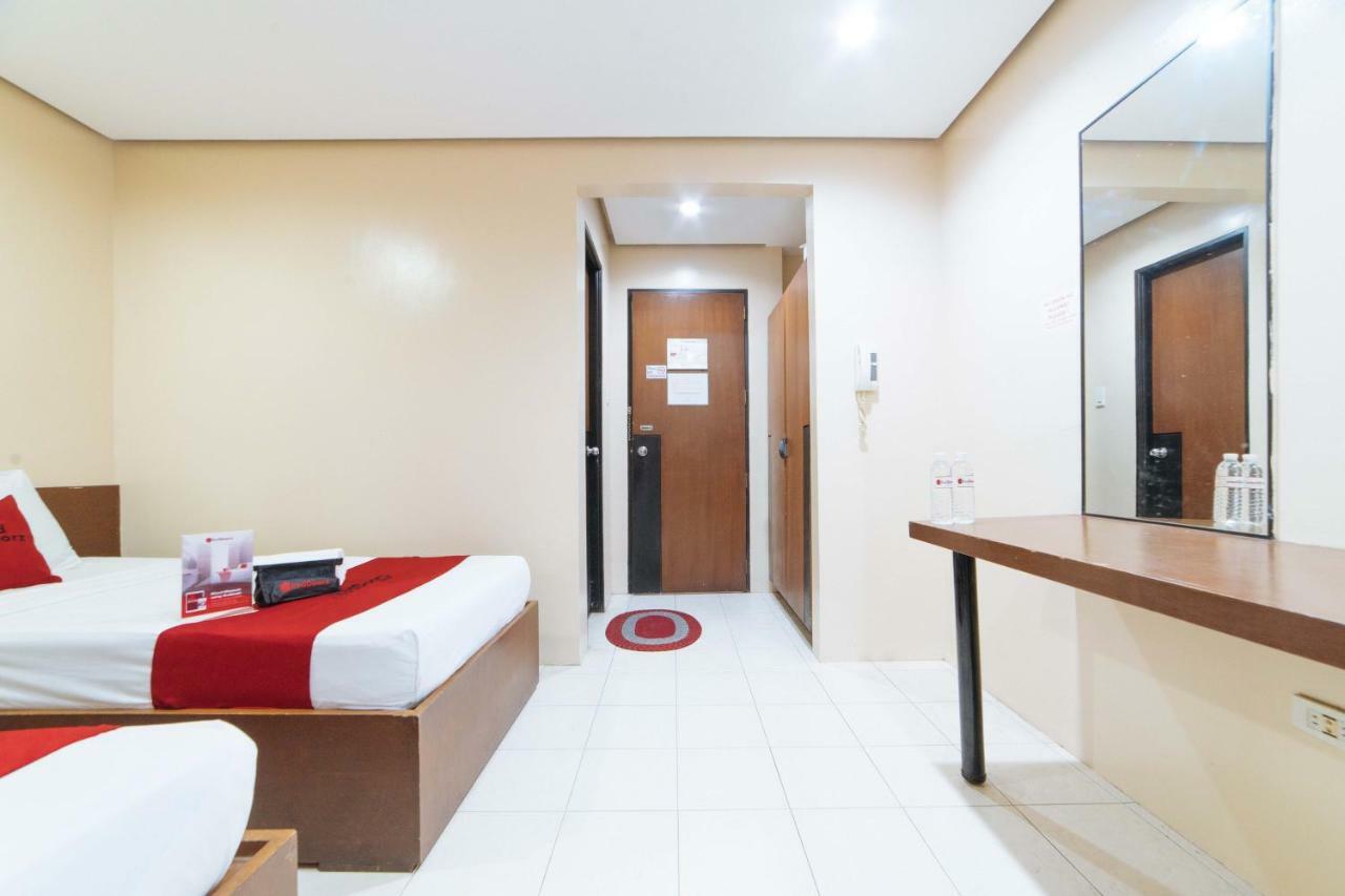 Hotel RedDoorz near Olongapo Bus Terminal Exterior foto